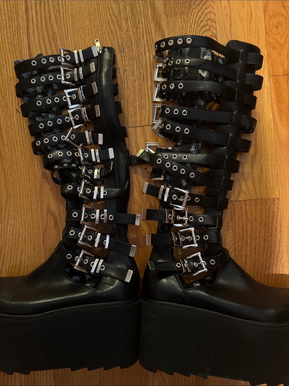 Moda Black Strappy Lace-Up Platform Knee Boots - Picture 2 of 5